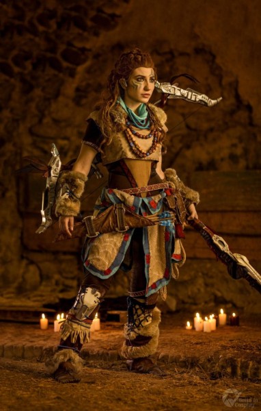 Косплей охотницы на роботов Элой из Horizon Zero Dawn