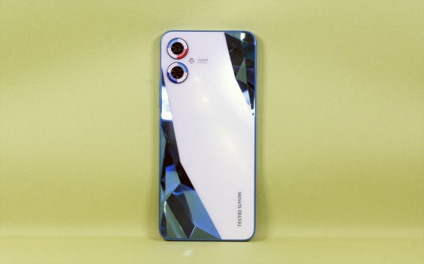 Обзор смартфона Tecno Spark 9 Pro Sport Edition с необычным дизайном Обзор смартфона Tecno Spark 9 Pro Sport Edition с необычным дизайном