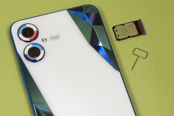 Обзор смартфона Tecno Spark 9 Pro Sport Edition с необычным дизайном Обзор смартфона Tecno Spark 9 Pro Sport Edition с необычным дизайном