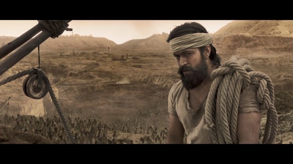 Султан-гангстер против всей Индии: Обзор дилогии "Золотые прииски Колара" (KGF)