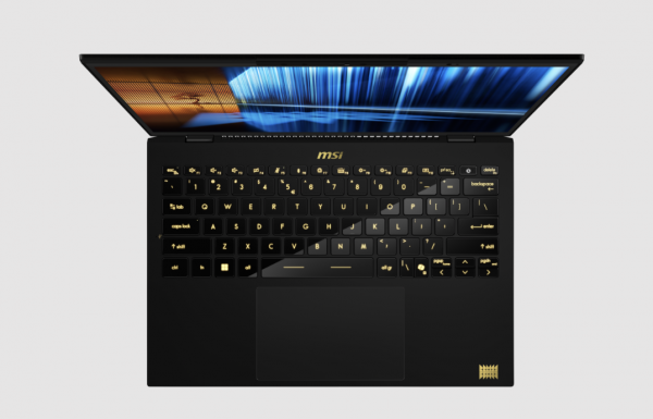 MSI снова удивила: мощные ноуты, геймерские консоли и дизайн с Хокусаем
