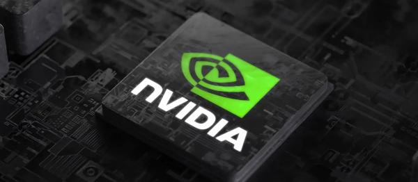 
После обновления на GeForce 580.88 WHQL пользователи жалуются на мерцание и фризы
