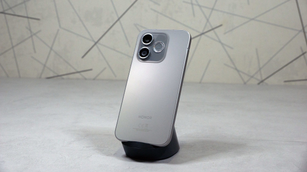 Эргономика для среднего бюджета: Обзор HONOR 600 Lite
