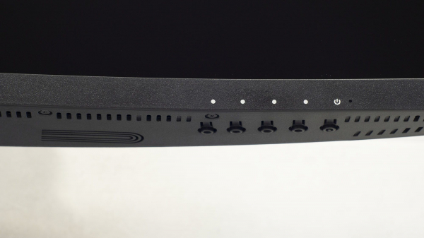 Погружение в детали: Обзор изогнутого монитора Hisense 34G6H